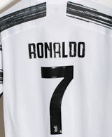 Juventus 2020-21 Ronaldo Home Kit (XL)