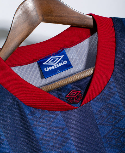 Umbro Pro Training Kit (XL)