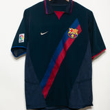 Barcelona 2002-03 Ronaldinho Away Kit (M)