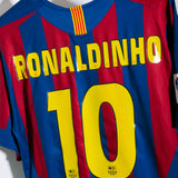 Barcelona 2005-06 Ronaldinho Home Kit (L)