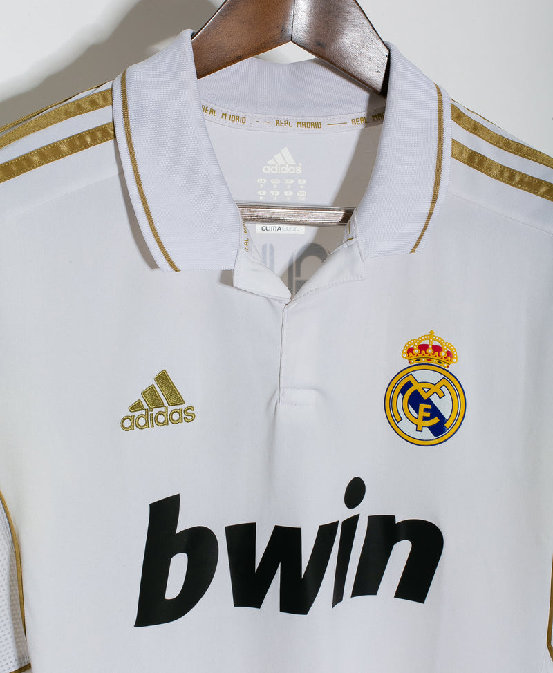 Real Madrid 2011-12 Kaka Long Sleeve Home Kit (M)