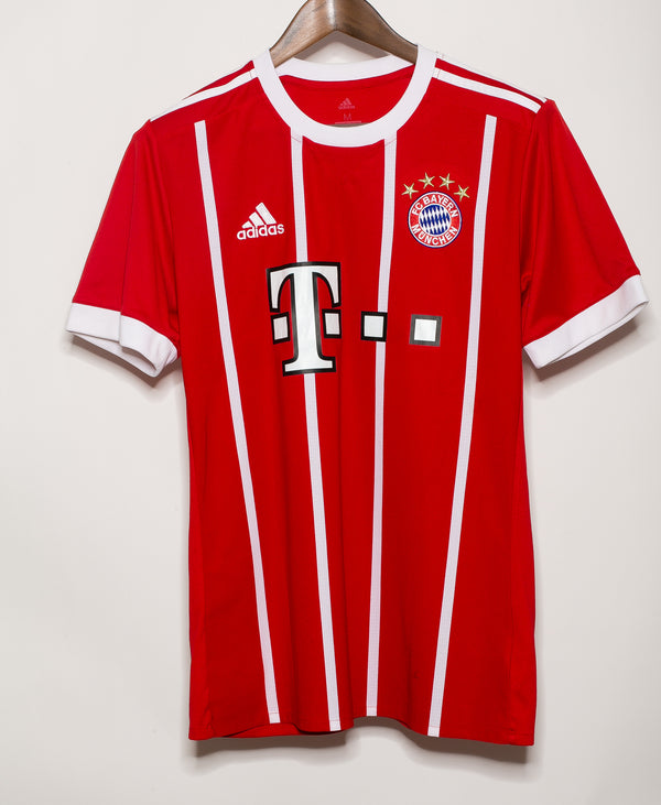 Bayern Munich 2017-18 Lewandowski Home Kit (M)