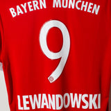 Bayern Munich 2017-18 Lewandowski Home Kit (M)