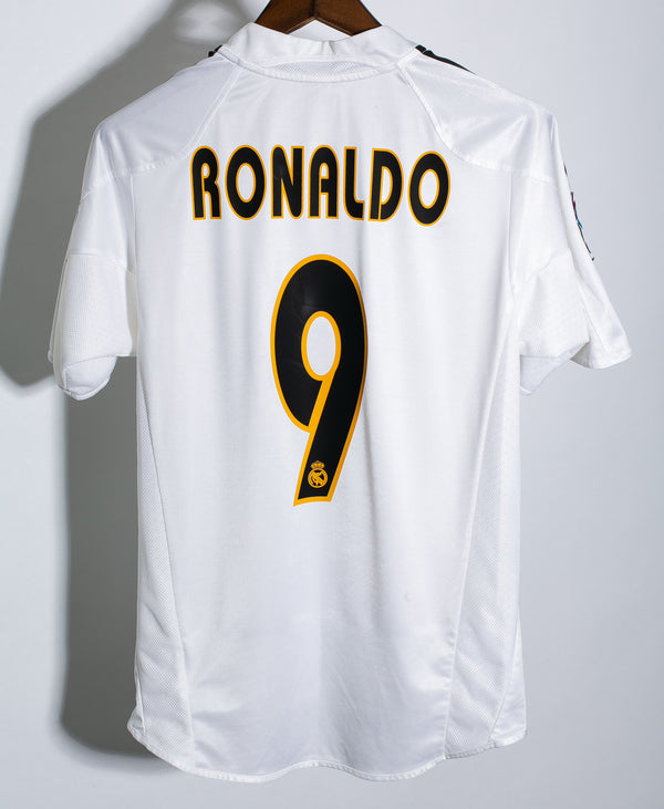 Real Madrid 2004-05 Ronaldo Home Kit (S)