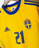 Sweden 2002 Ibrahimovic Home Kit (M)
