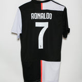 Juventus 2019-20 Ronaldo Home Kit (L)