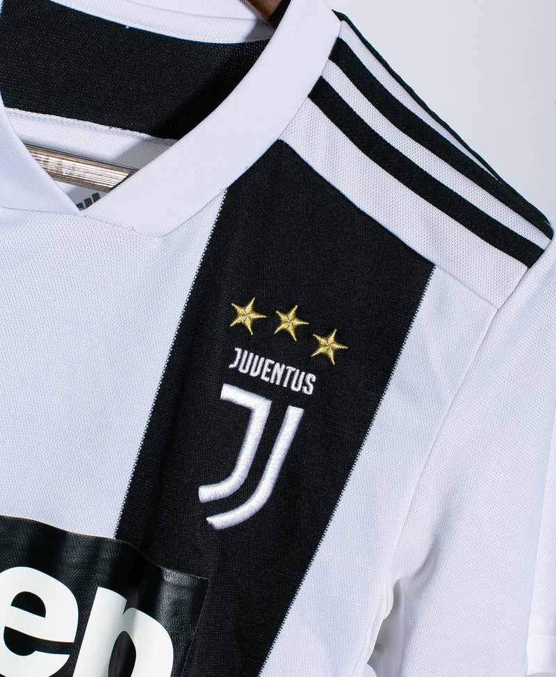 Juventus 2018-19 Ronaldo Home Kit (S)