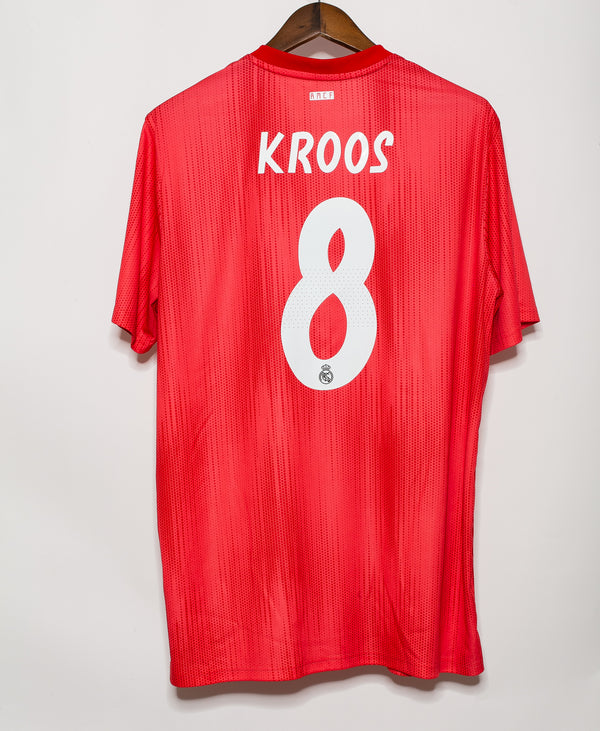 Real Madrid 2018-19 Kroos Third Kit (XL)