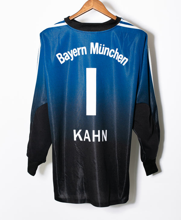 Bayern Munchen 2002-03 Kahn Long Sleeve GK Kit (L)