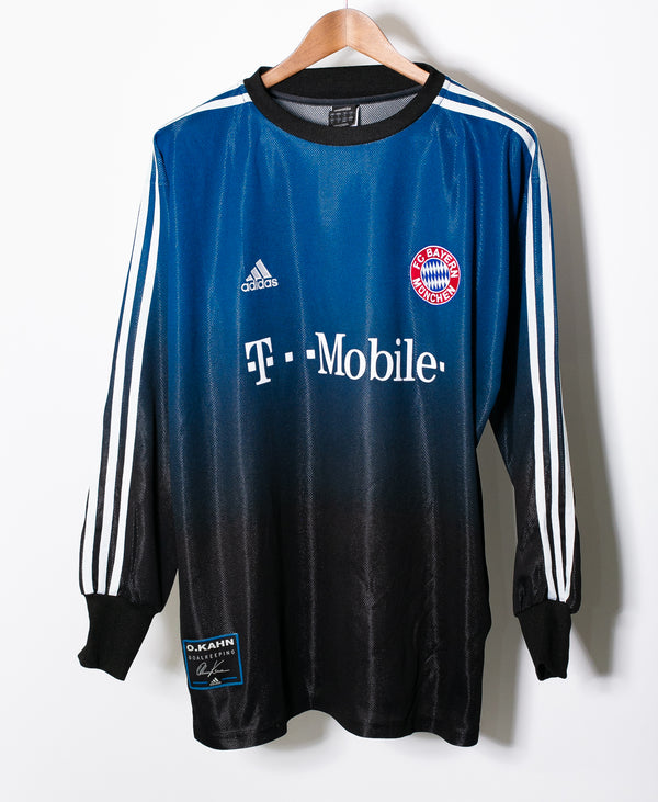 Bayern Munchen 2002-03 Kahn Long Sleeve GK Kit (L)