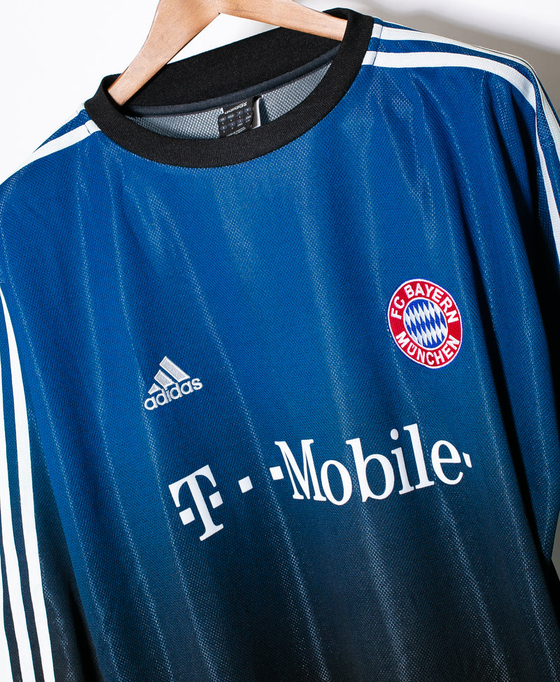 Bayern Munchen 2002-03 Kahn Long Sleeve GK Kit (L)