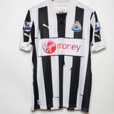 Newcastle 2012-13 Jonas Signed Home Kit (L)