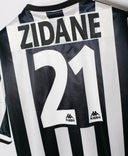 Juventus 1996-97 Zidane Home Kit (XL)