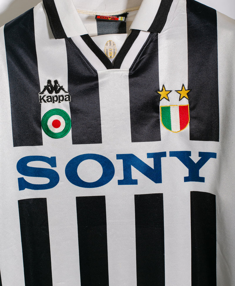 Juventus 1996-97 Zidane Home Kit (XL)