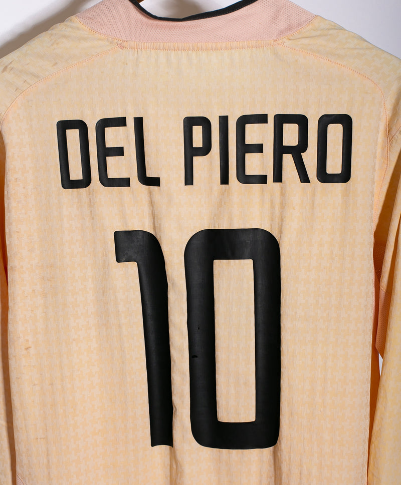 Juventus 2003-04 Del Piero Long Sleeve Away Kit (L)