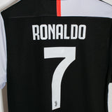 Juventus 2019-20 Ronaldo Home Kit BNWT (L)