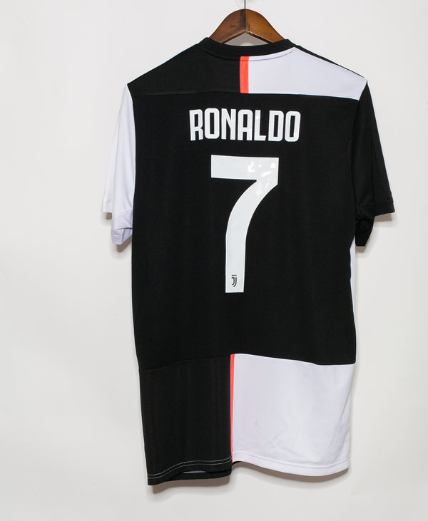 Juventus 2019-20 Ronaldo Home Kit BNWT (L)