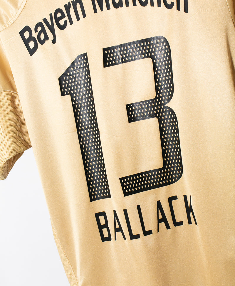 Bayern Munchen 2004-05 Ballack Away Kit (L)