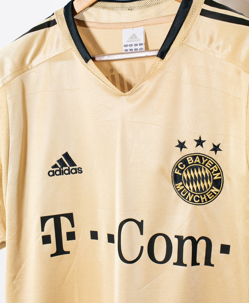 Bayern Munchen 2004-05 Ballack Away Kit (L)