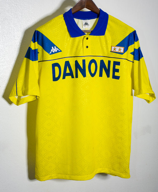 Juventus 1992-94 Moller Away Kit (L)