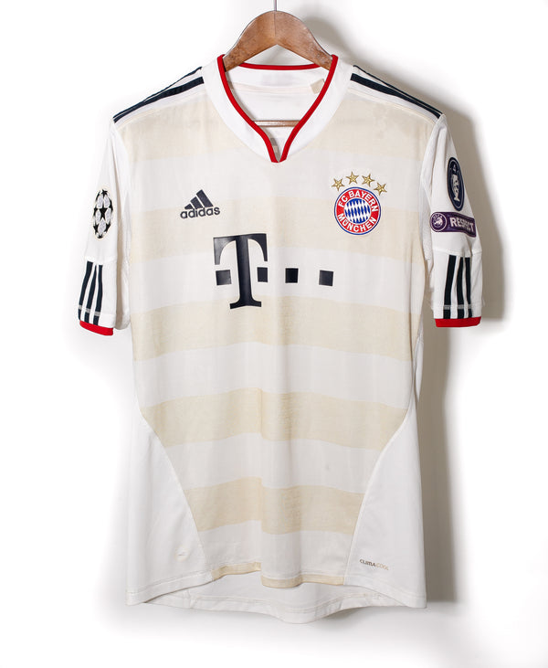 Bayern Munchen 2010-12 Ribery Away Kit (M)