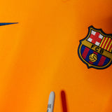 Barcelona 2006-07 Ronaldinho Away Kit (L)