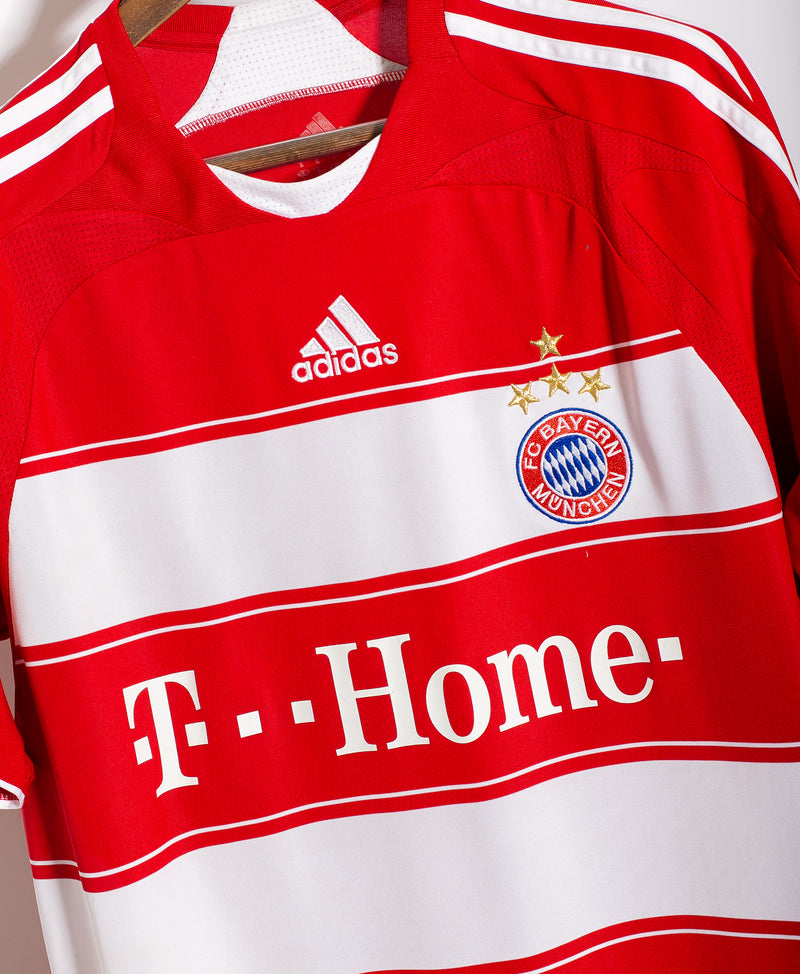 Bayern Munich 2008-09 Toni Home Kit (L)
