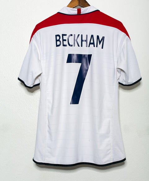 England 2004 Beckham Home  Reversible  Kit (L)