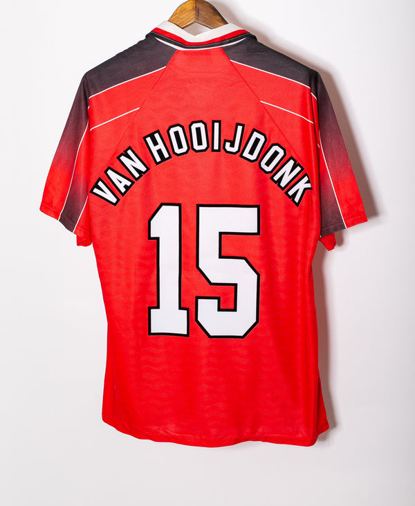 Nottingham Forest 1997-98 Van Hooijdonk Home Kit (L)