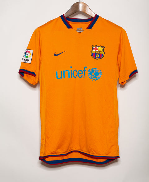 Barcelona 2006-07 Ronaldinho Away Kit (M)