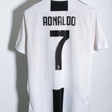 Juventus 2018-19 Ronaldo Home Kit (L)