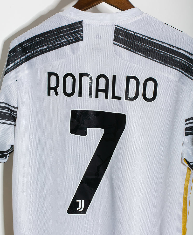 Juventus 2020-21 Ronaldo Home Kit BNWT (L)