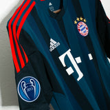 Bayern Munich 2013-14 Muller Third Kit (L)