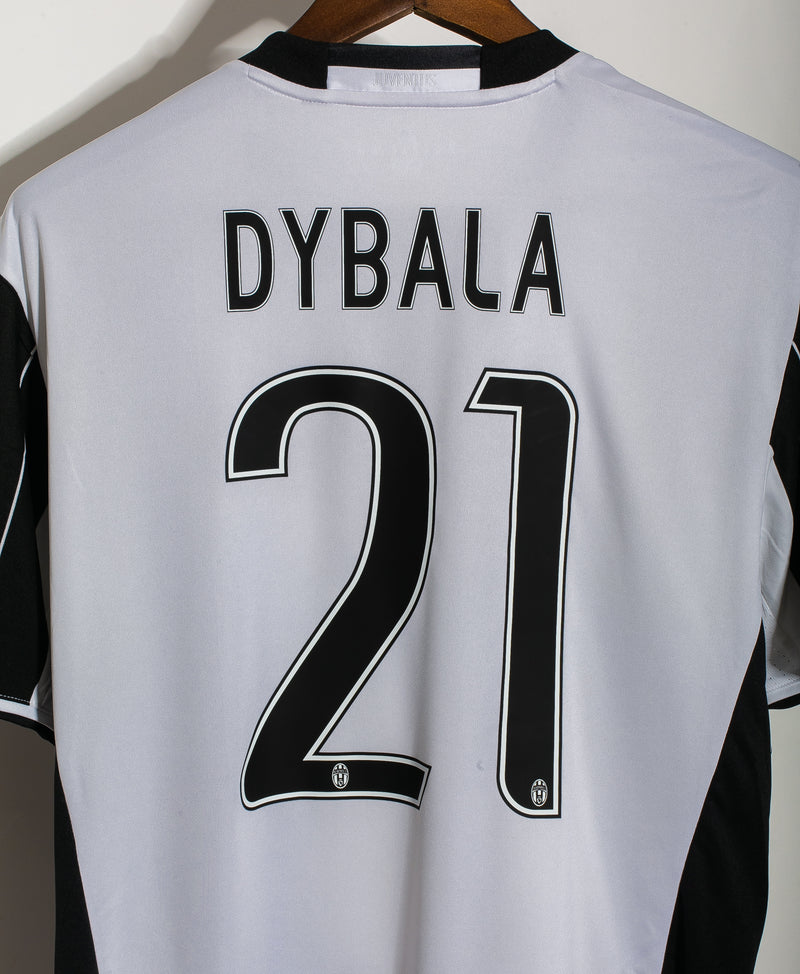 Juventus 2016-17 Dybala Home Kit BNWT (XL)