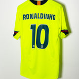 Barcelona 2005-06 Ronaldinho Away Kit (XL)
