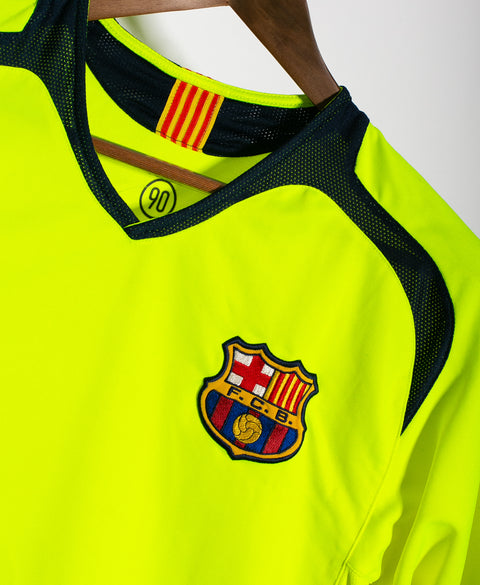 Barcelona 2005-06 Ronaldinho Away Kit (XL)