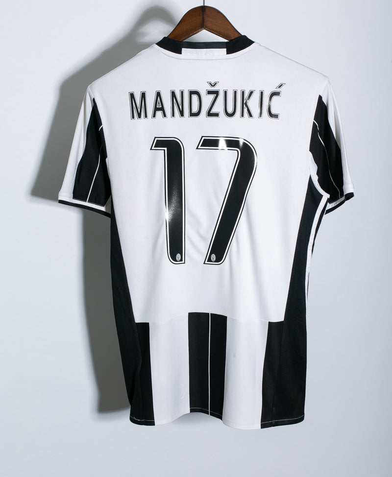 Juventus 2016-17 Mandzukic Home Kit (M)