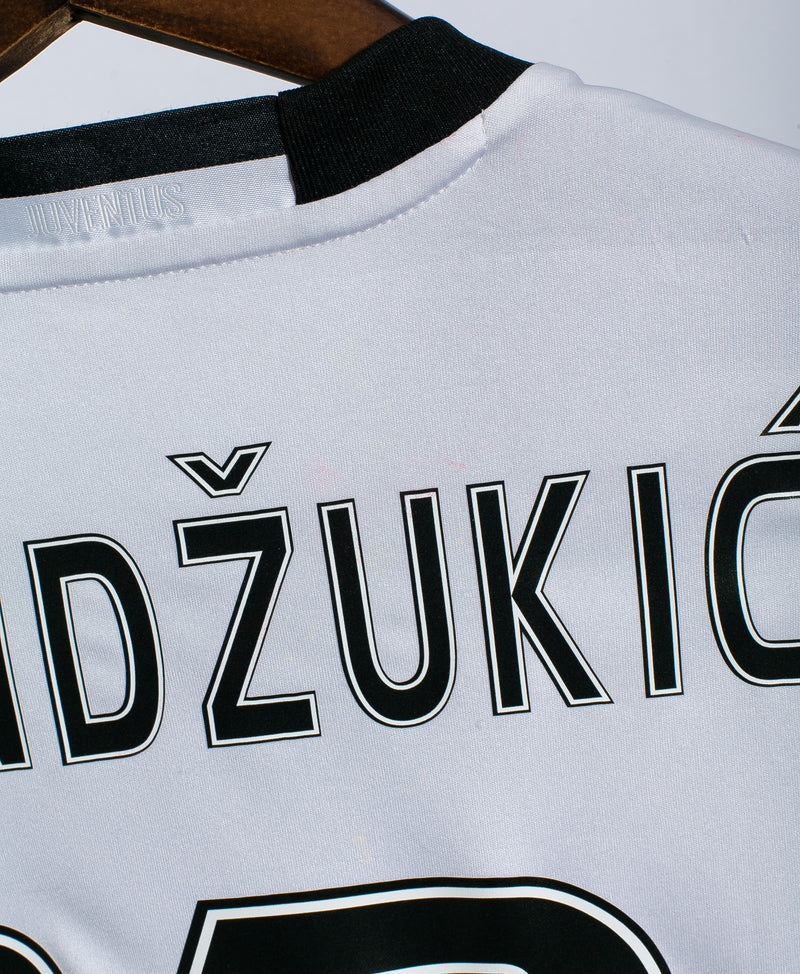Juventus 2016-17 Mandzukic Home Kit (M)
