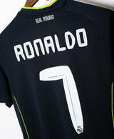 Real Madrid 2010-11 Ronaldo Away Kit (YXL)