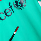 Barcelona 2010-11 Xavi Away Kit (S)