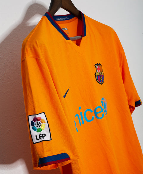 Barcelona 2006-07 Ronaldinho Away Kit (XL)