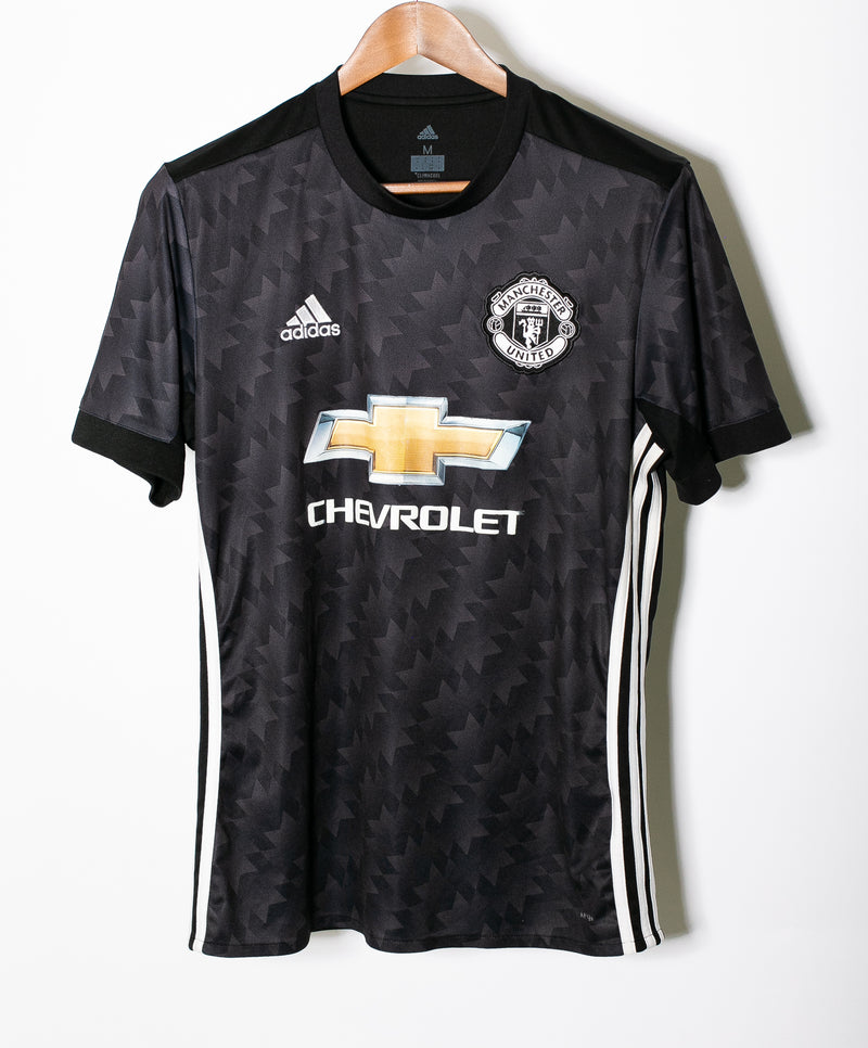 Manchester United 2017-18 Mata Away Kit (M) – Saturdays Football