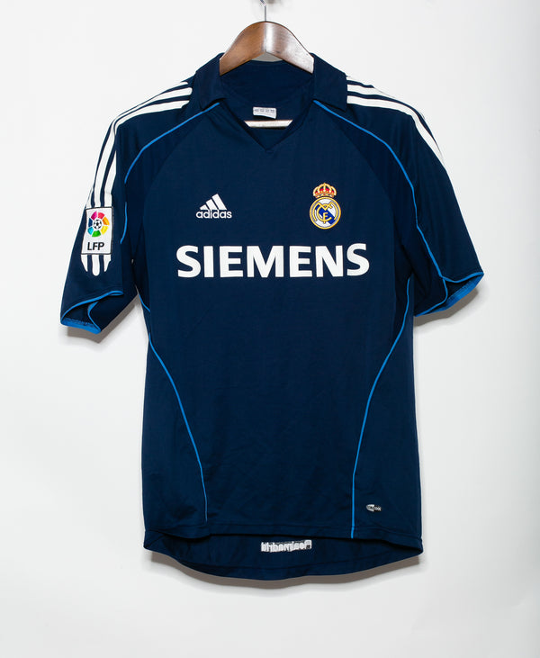 Real Madrid 2005-06 Beckham Away Kit (S)