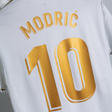 Real Madrid 2019-20 Modric Home Kit (M)