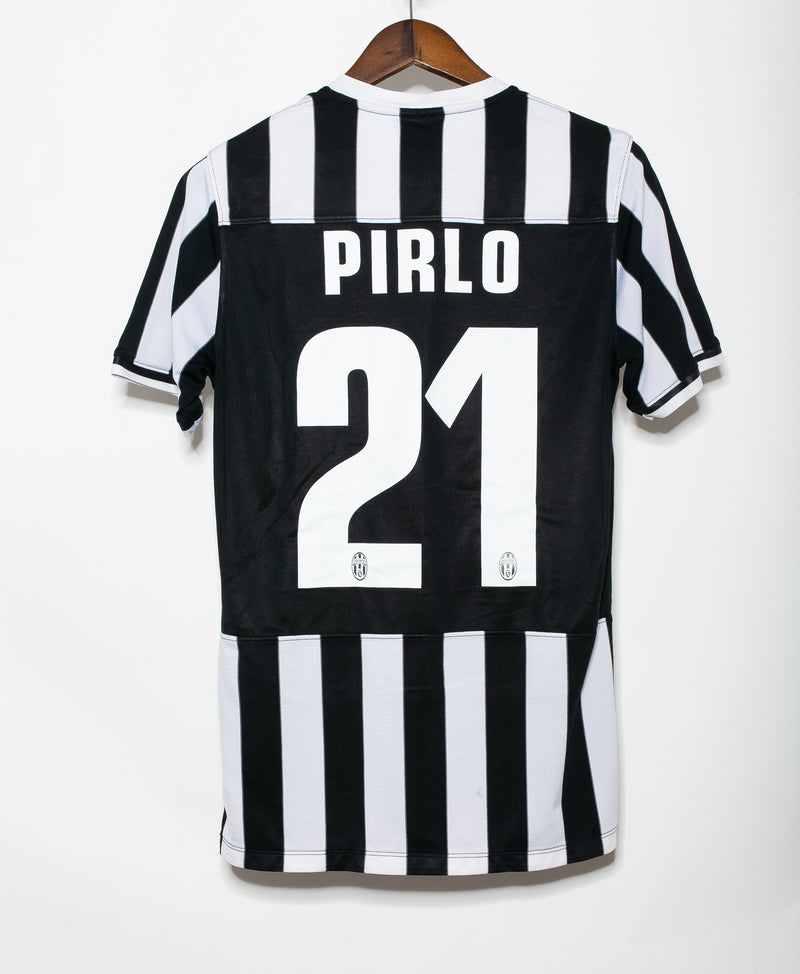 Juventus store kit 2013