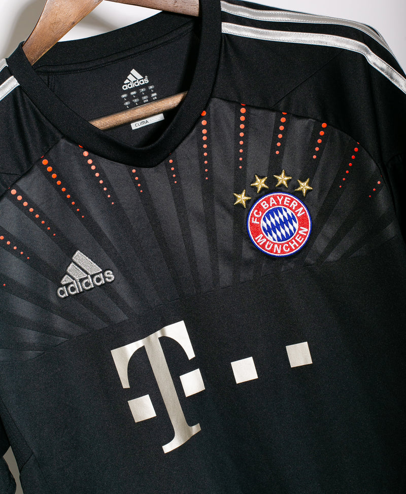 Bayern Munich 2012-13 Robben Third Kit (L)