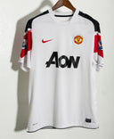 Manchester United 2010-11 Chicharito Away Kit (L)