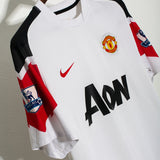 Manchester United 2010-11 Chicharito Away Kit (L)