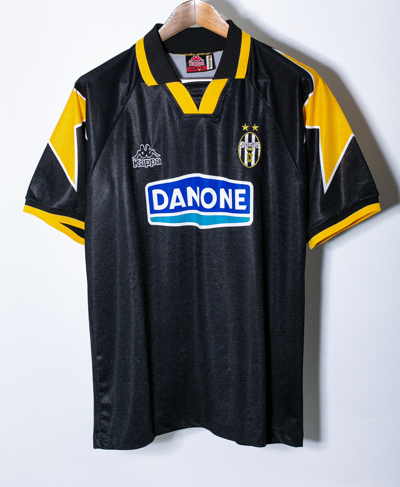 Juventus 1994-95 Baggio Third Kit (L)