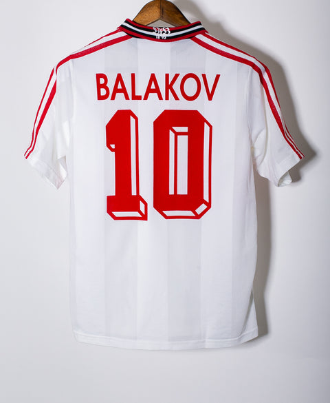 Stuttgart 1997-98 Balakov Home Kit (S)